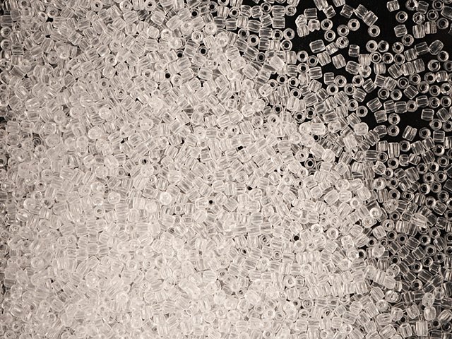 Preciosa Ornela Czech Glass Seed Beads 8/0 Transparent Crystal (00050)