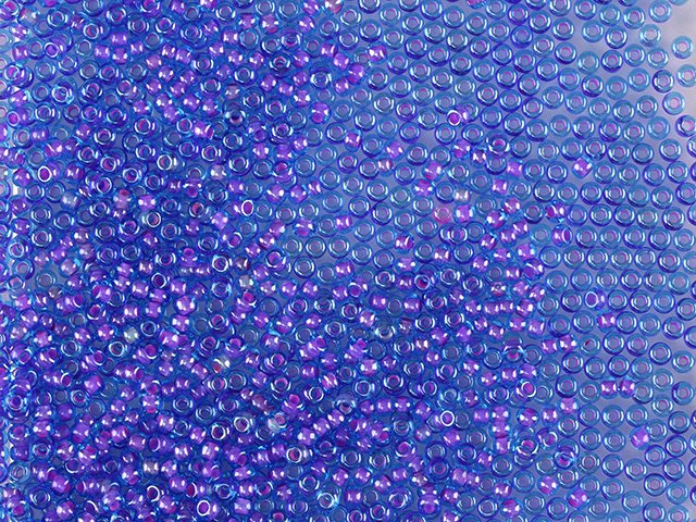 Preciosa Ornela Czech Glass Seed Beads 8/0 Blue-Lined Aqua (61016)