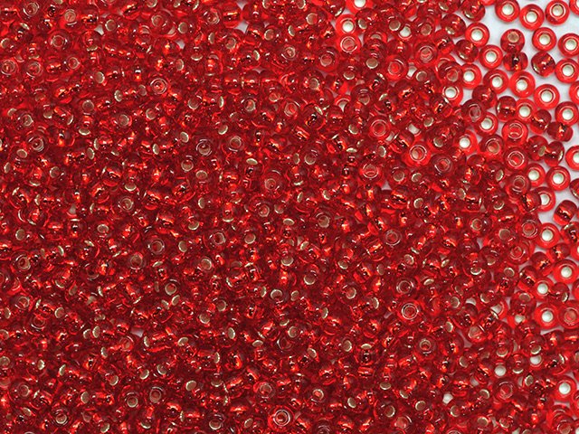 Preciosa Ornela Czech Glass Seed Beads 11/0 Silver Lined Red (97070)